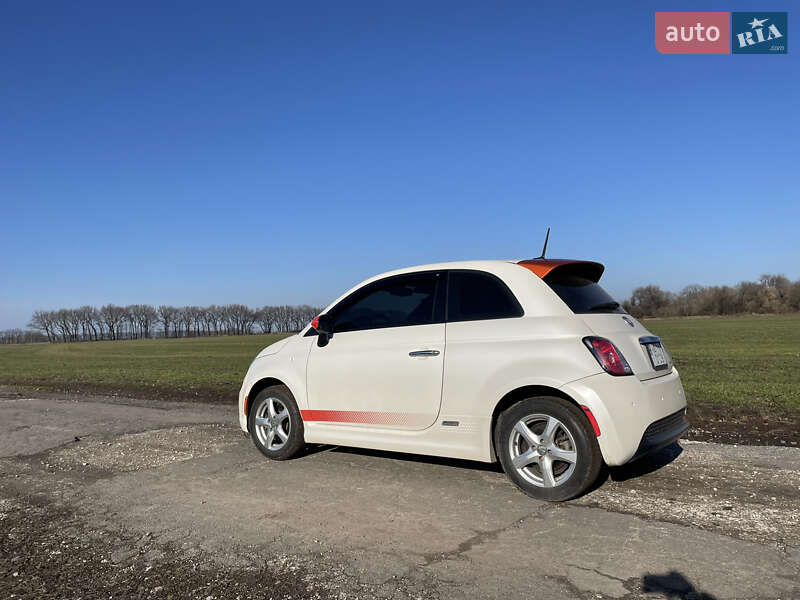 Хетчбек Fiat 500e 2014 в Дніпрі фото 3 Хетчбек Fiat 500e 2014 в Дніпрі