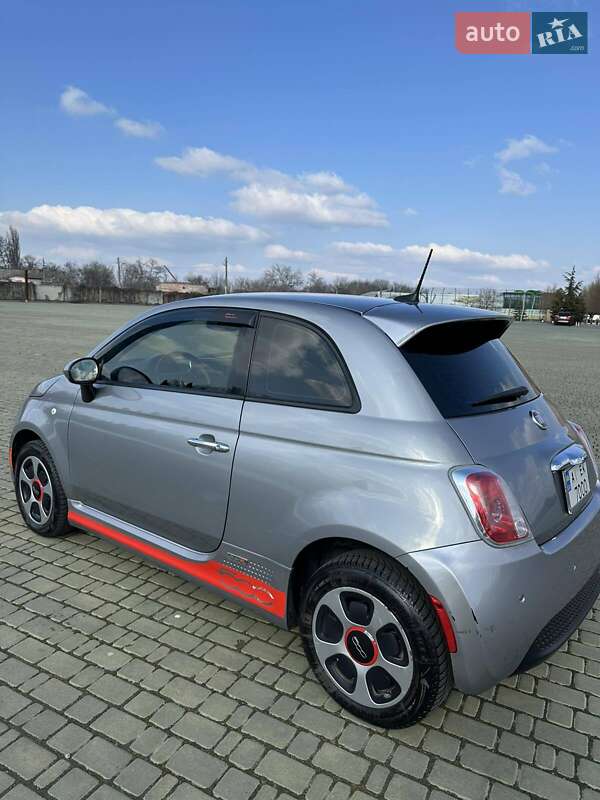 Хетчбек Fiat 500e 2015 в Києві