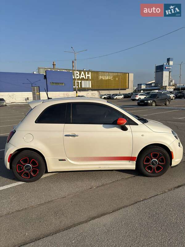 Хэтчбек Fiat 500e 2014 в Киеве