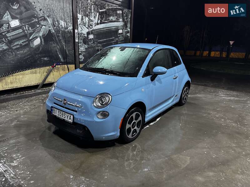 Хэтчбек Fiat 500e 2016 в 