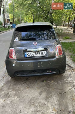 Хетчбек Fiat 500e 2015 в 