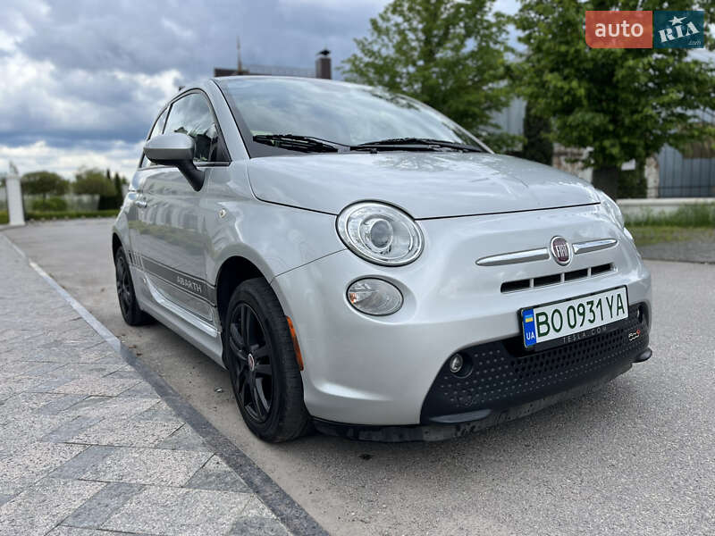 Хэтчбек Fiat 500e 2014 в 