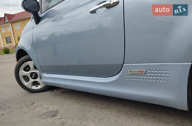 Хэтчбек Fiat 500e 2015 в 