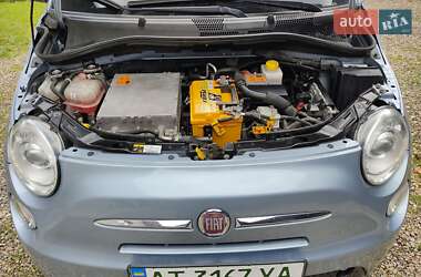 Хэтчбек Fiat 500e 2015 в 