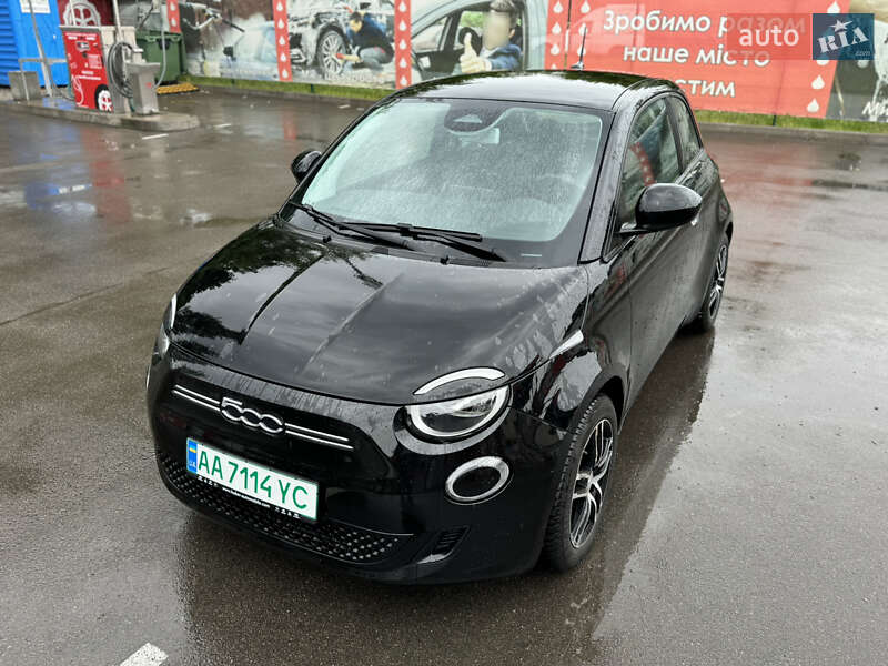 Хэтчбек Fiat 500e 2021 в Киеве