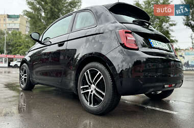 Хэтчбек Fiat 500e 2021 в 