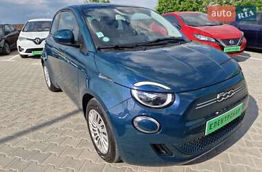 Хэтчбек Fiat 500e 2022 в 
