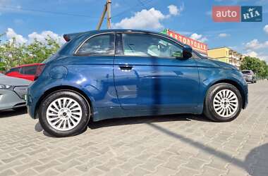 Хэтчбек Fiat 500e 2022 в 