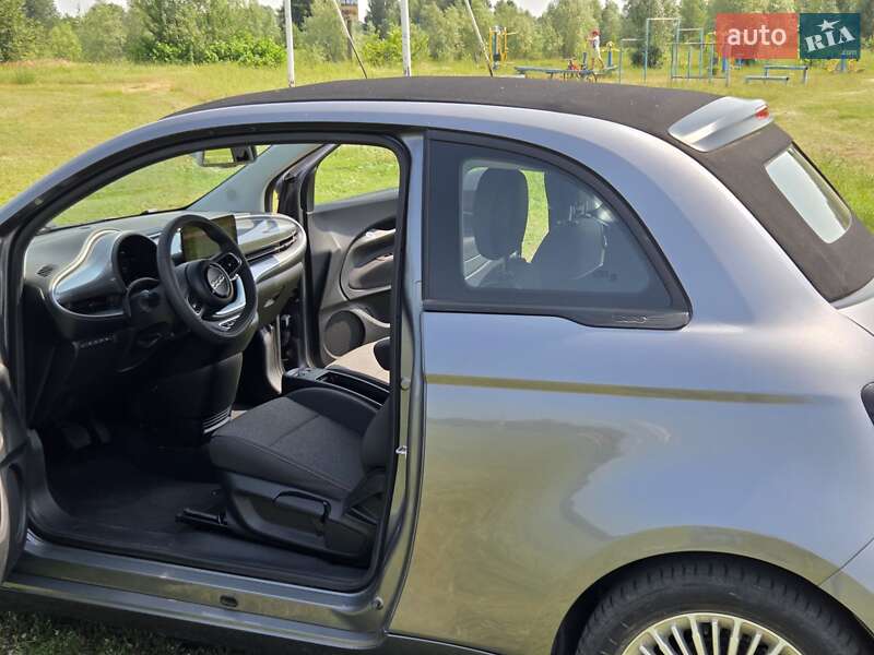 Кабриолет Fiat 500e 2023 в Киеве