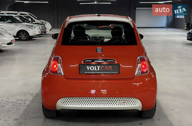 Хэтчбек Fiat 500e 2014 в 