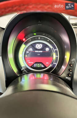 Хэтчбек Fiat 500e 2014 в 