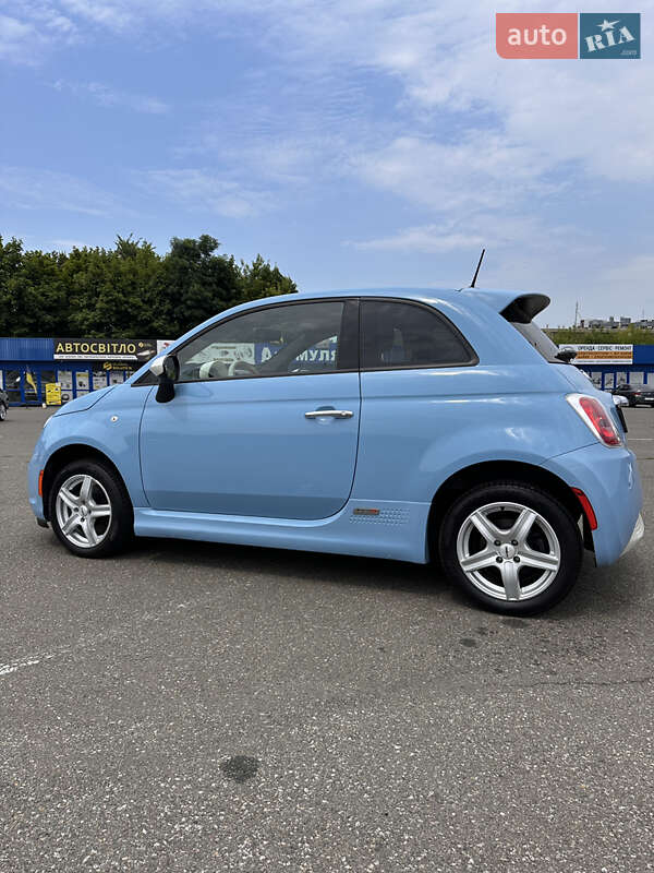 Хэтчбек Fiat 500e 2016 в Киеве
