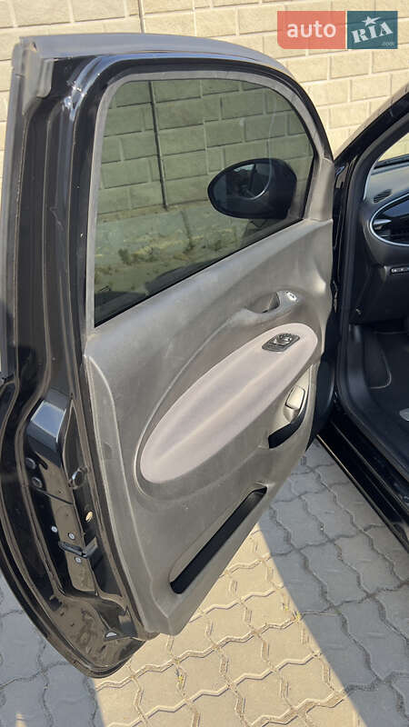 Хэтчбек Fiat 500e 2021 в Черноморске