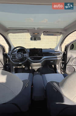 Хэтчбек Fiat 500e 2021 в 
