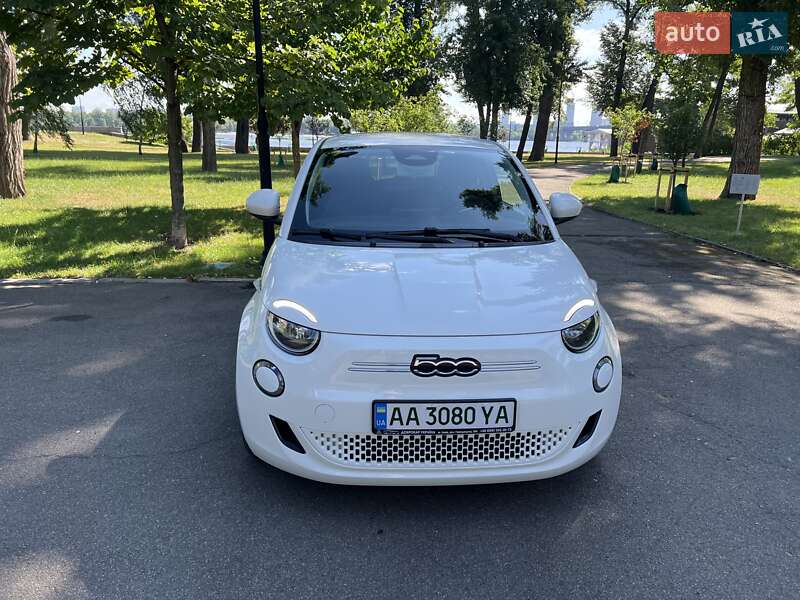 Хэтчбек Fiat 500e 2021 в Киеве фото 2 Хэтчбек Fiat 500e 2021 в Киеве