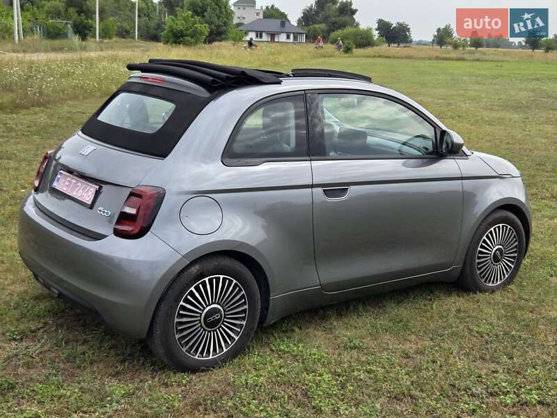 Fiat 500e 2023