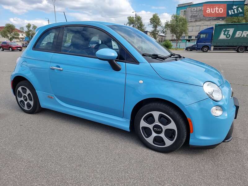 Хэтчбек Fiat 500e 2017 в Киеве