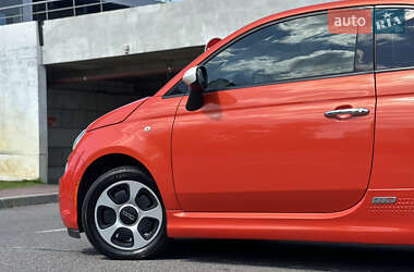 Хэтчбек Fiat 500e 2016 в 