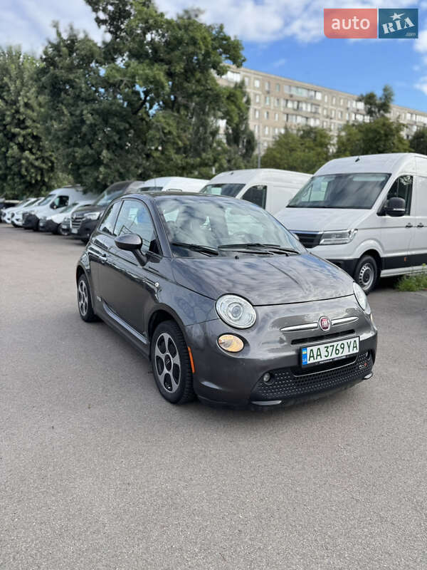 Хэтчбек Fiat 500e 2017 в 