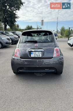 Хэтчбек Fiat 500e 2017 в 