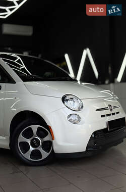 Хэтчбек Fiat 500e 2018 в 