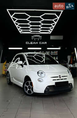 Хэтчбек Fiat 500e 2018 в 