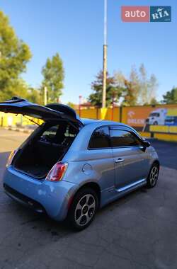Хэтчбек Fiat 500e 2014 в 
