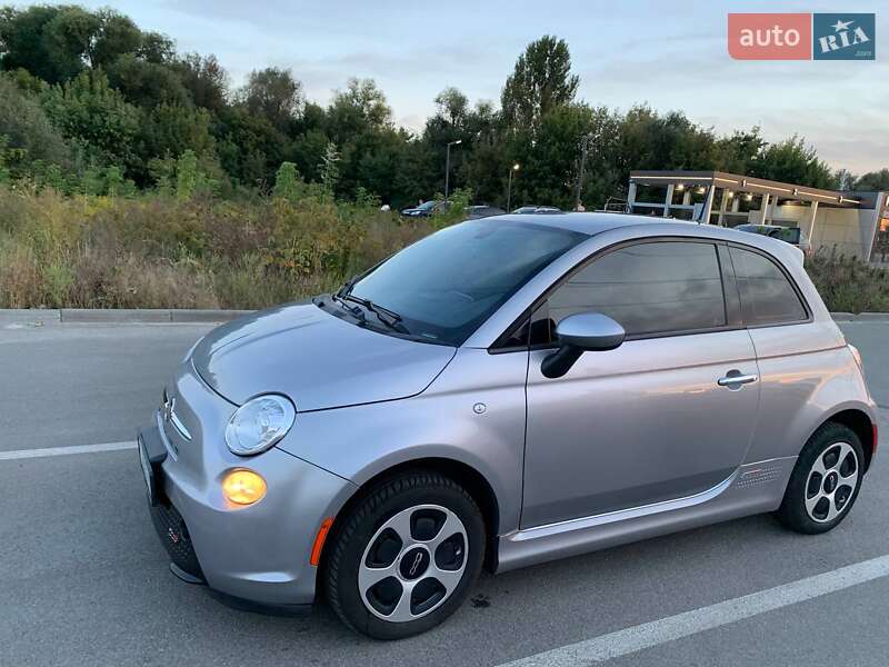 Хэтчбек Fiat 500e 2017 в Ирпене