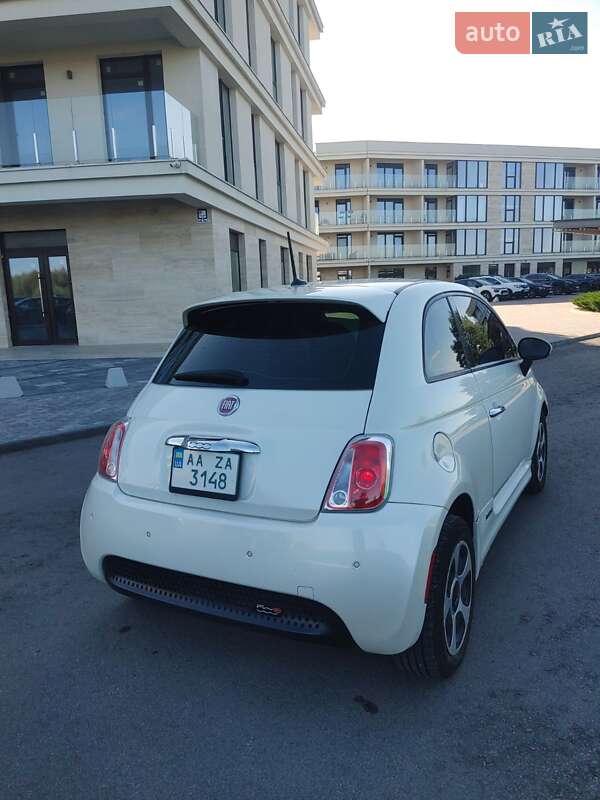 Хэтчбек Fiat 500e 2014 в Киеве