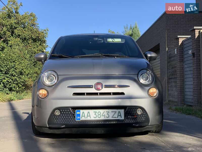 Хэтчбек Fiat 500e 2016 в Киеве