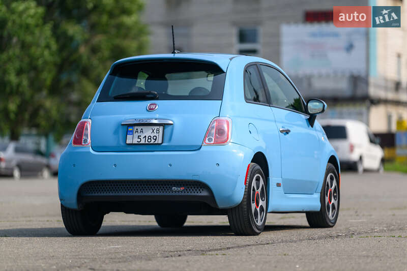 Хэтчбек Fiat 500e 2015 в Киеве