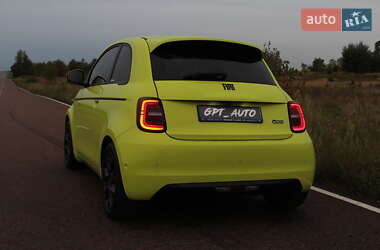 Хэтчбек Fiat 500e 2024 в 