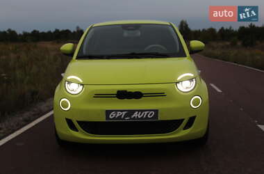 Хэтчбек Fiat 500e 2024 в 