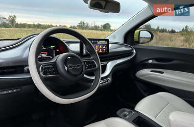 Хэтчбек Fiat 500e 2024 в 