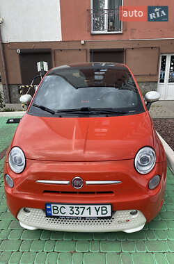 Хэтчбек Fiat 500e 2015 в 