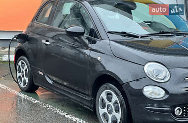 Хэтчбек Fiat 500e 2015 в 