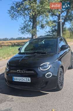 Хэтчбек Fiat 500e 2021 в 