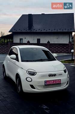 Хетчбек Fiat 500e 2023 в 