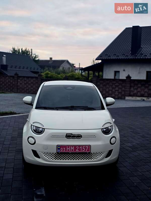 Хэтчбек Fiat 500e 2023 в Дубно фото 9 Хэтчбек Fiat 500e 2023 в Дубно