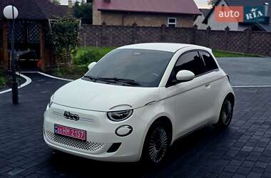 Хетчбек Fiat 500e 2023 в 