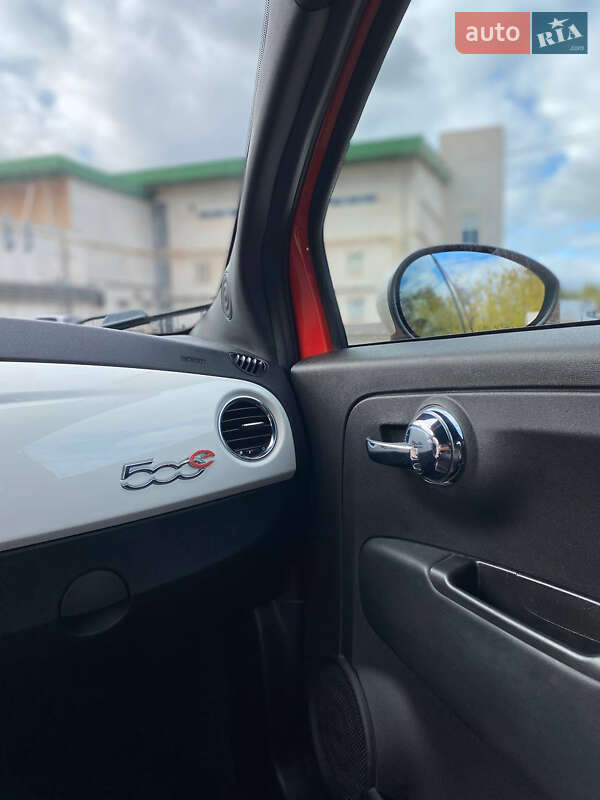 Хетчбек Fiat 500e 2015 в Кривому Розі фото 23 Хетчбек Fiat 500e 2015 в Кривому Розі
