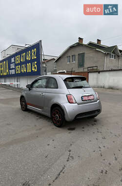 Хэтчбек Fiat 500e 2015 в 