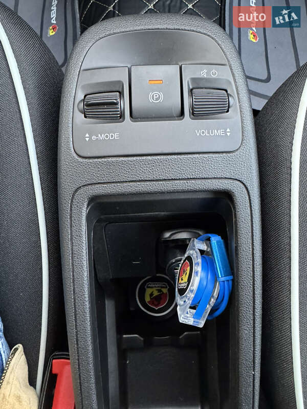 Хетчбек Fiat 500e 2023 в Луцьку