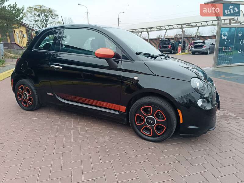 Хэтчбек Fiat 500e 2015 в Ровно