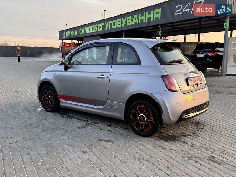 Хетчбек Fiat 500e 2015 в Черкасах фото 7 Хетчбек Fiat 500e 2015 в Черкасах