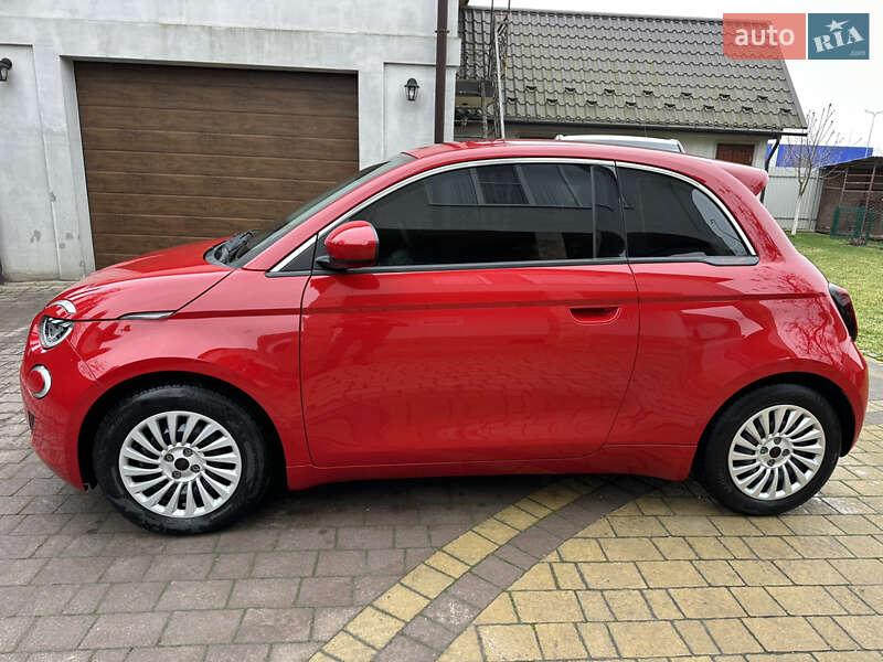 Хэтчбек Fiat 500e 2022 в Дубно
