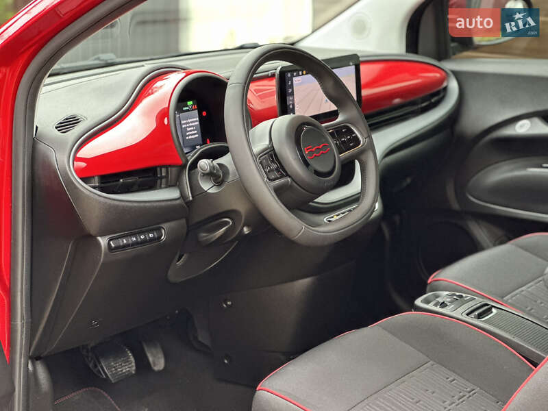 Хэтчбек Fiat 500e 2022 в Дубно