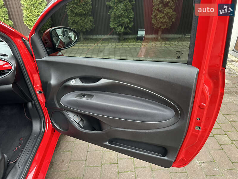 Хэтчбек Fiat 500e 2022 в Дубно