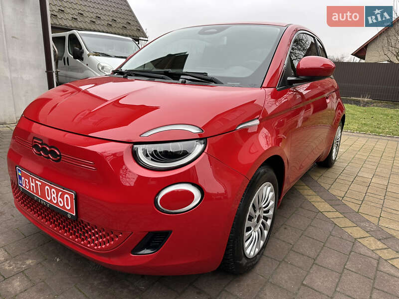 Хэтчбек Fiat 500e 2022 в Дубно