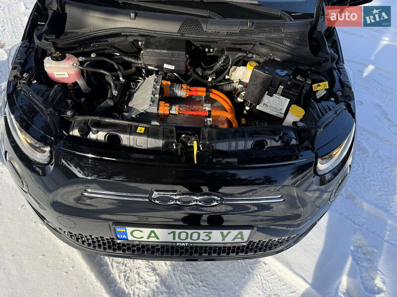 Хэтчбек Fiat 500e 2021 в Черкассах